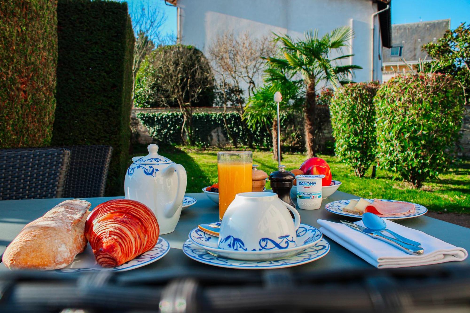 Hotel La Villa Fleurie 본느 외부 사진