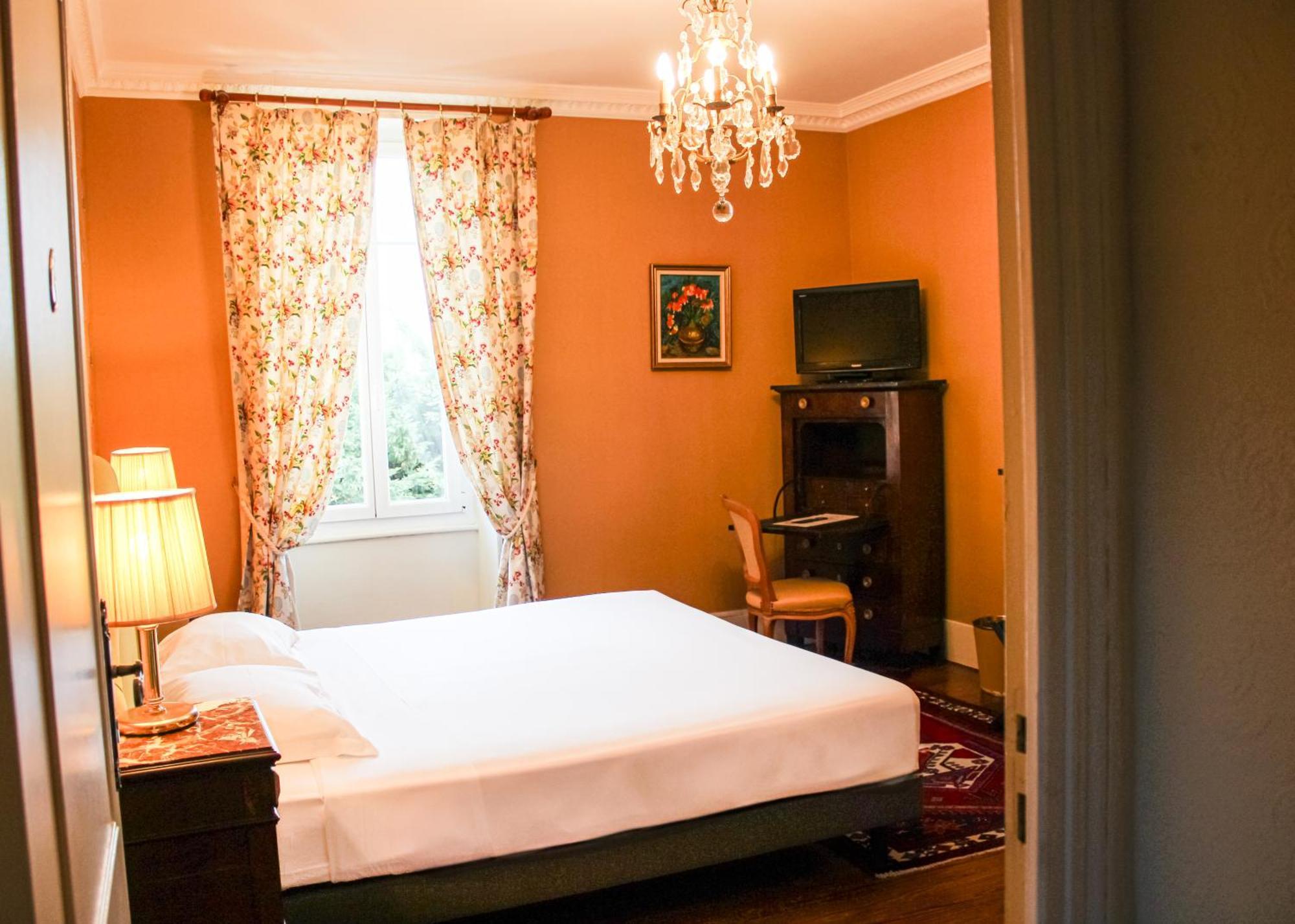 Hotel La Villa Fleurie 본느 외부 사진