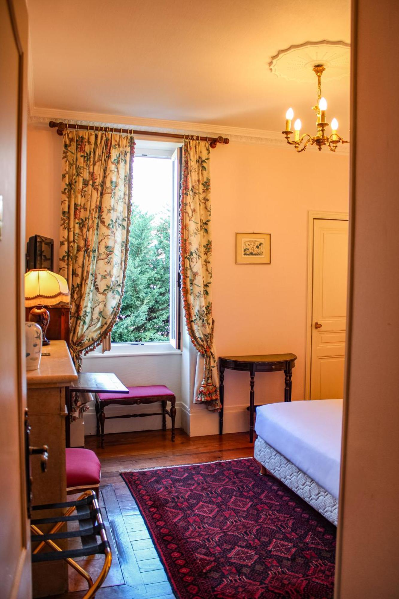 Hotel La Villa Fleurie 본느 외부 사진